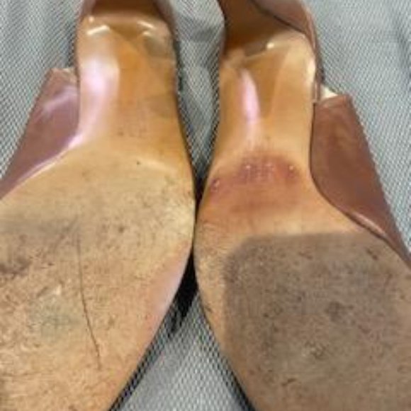 Salvatore Ferragamo Size 8 - Picture 10 of 10